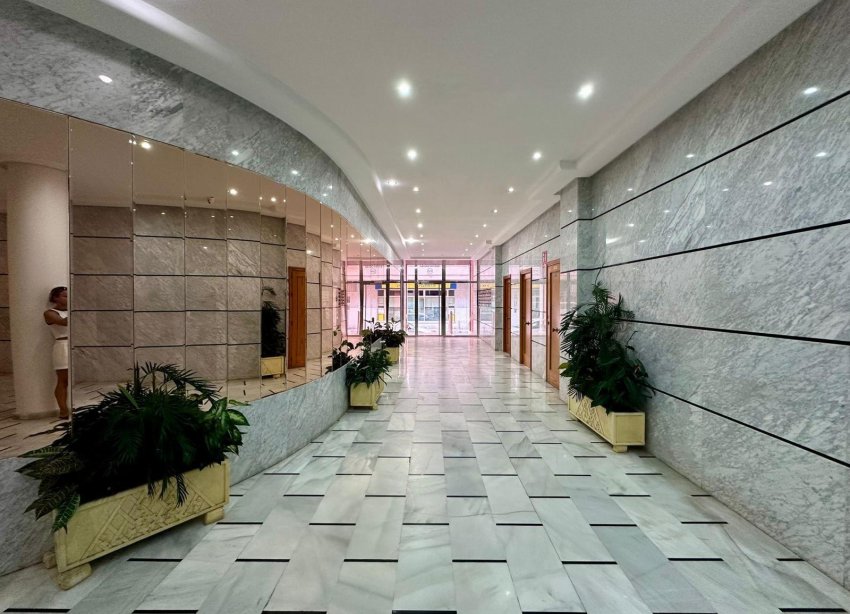 Resale - Apartament / Duplex - Torrevieja - Estacion de autobuses