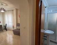 Resale - Apartament / Duplex - Torrevieja - Estacion de autobuses