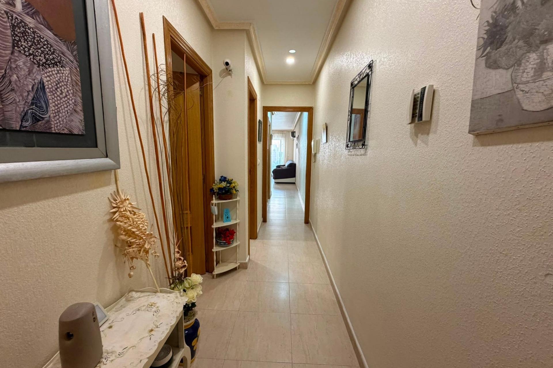 Resale - Apartament / Duplex - Torrevieja - Estacion de autobuses