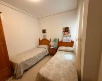 Resale - Apartament / Duplex - Torrevieja - Estacion de autobuses