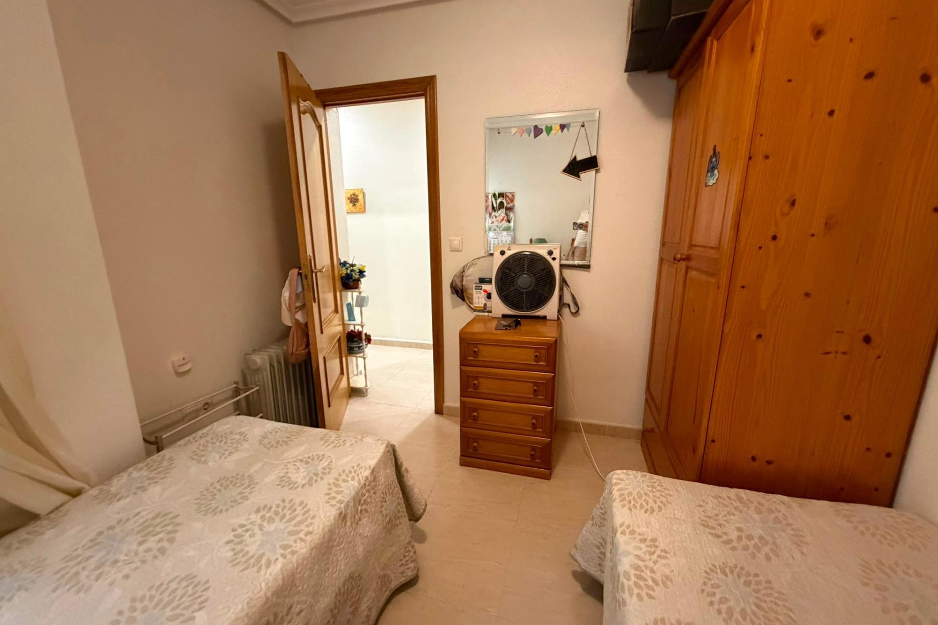 Resale - Apartament / Duplex - Torrevieja - Estacion de autobuses