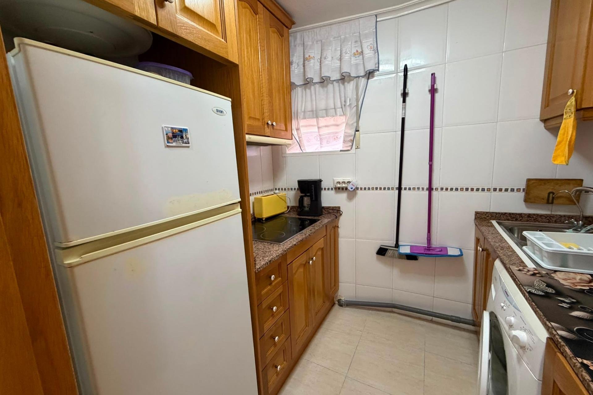 Resale - Apartament / Duplex - Torrevieja - Estacion de autobuses