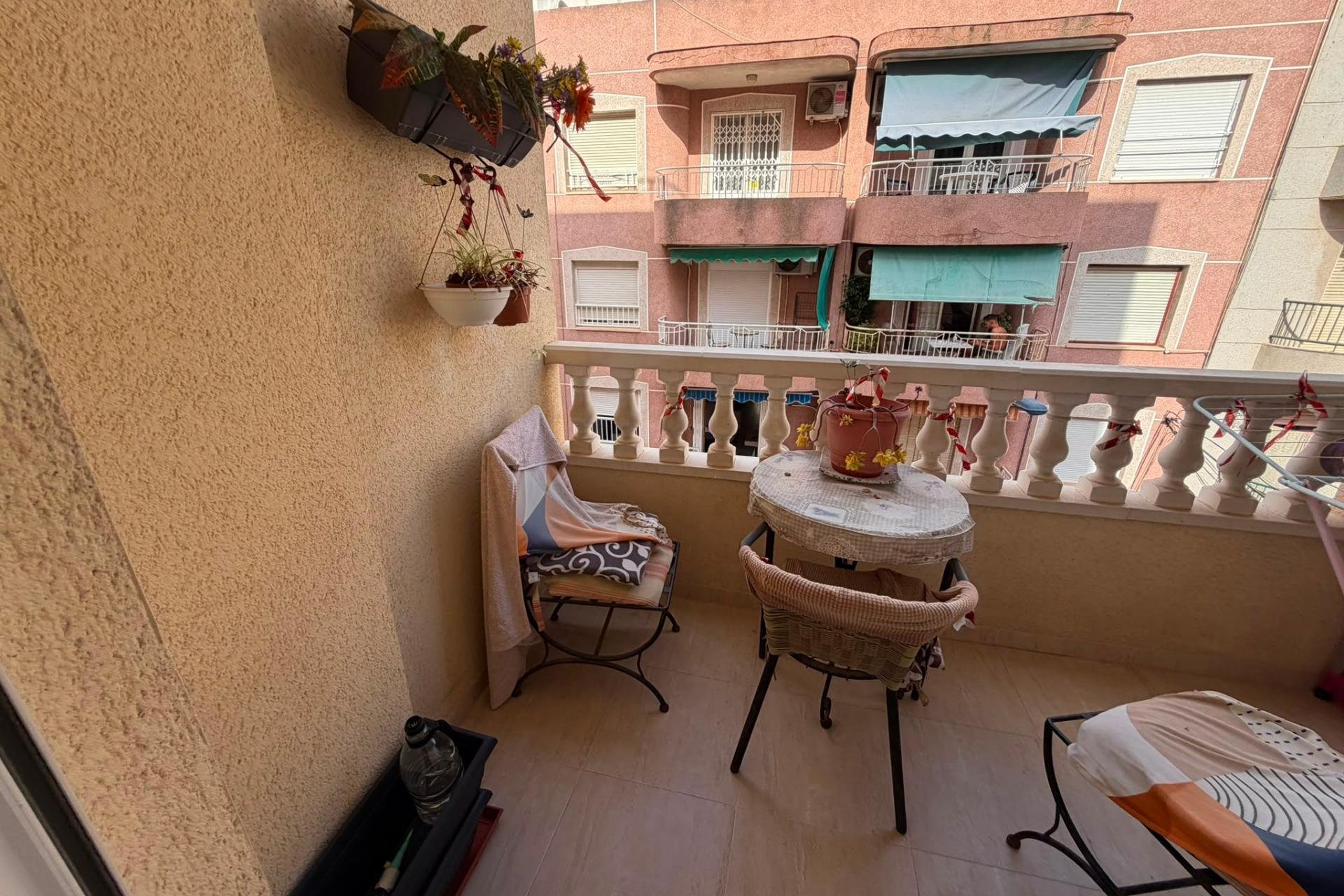 Resale - Apartament / Duplex - Torrevieja - Estacion de autobuses