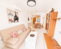 Resale - Apartament / Duplex - Torrevieja - Estacion de autobuses