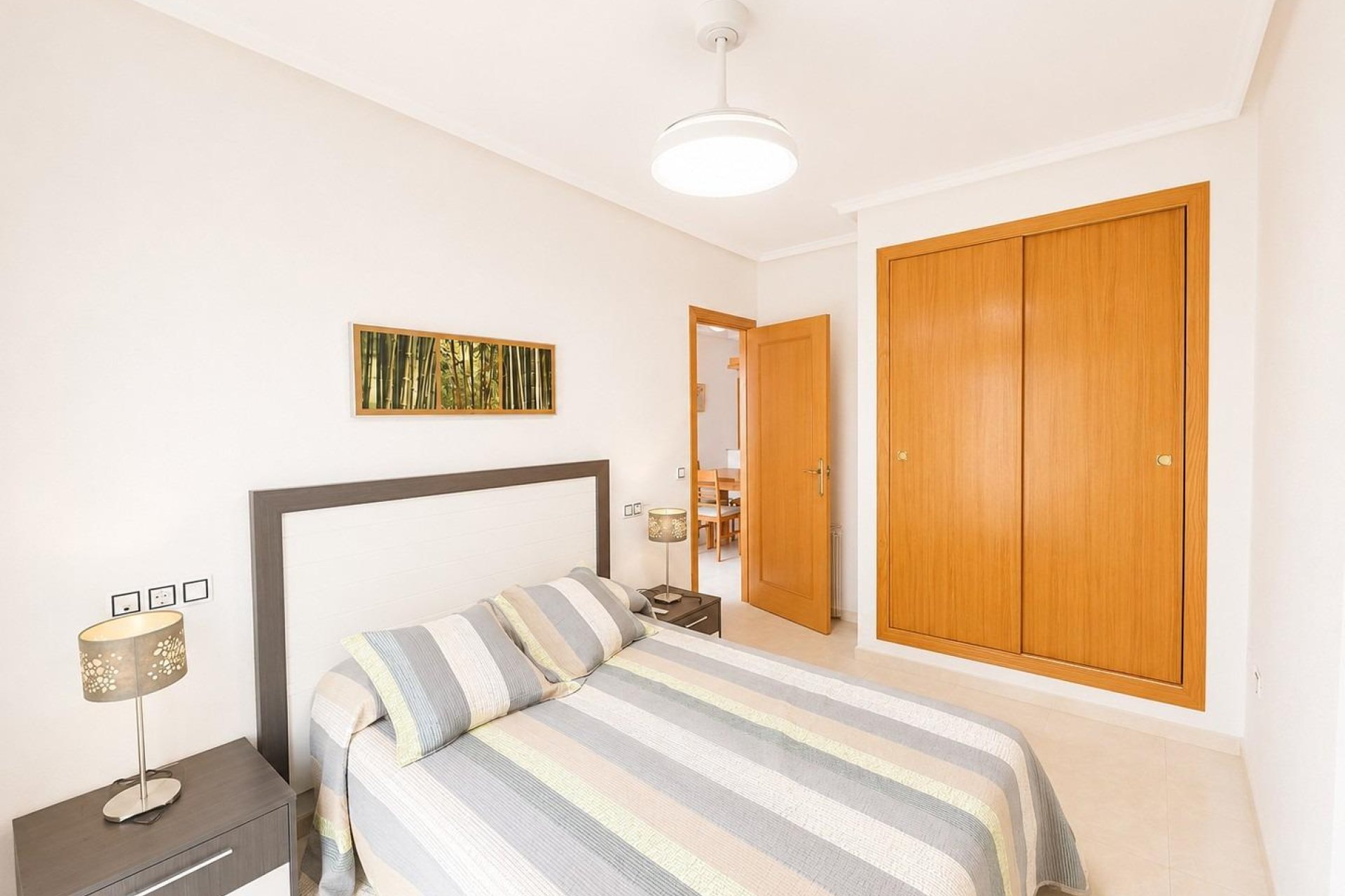 Resale - Apartament / Duplex - Torrevieja - Estacion de autobuses