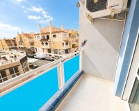Resale - Apartament / Duplex - Torrevieja - Estacion de autobuses