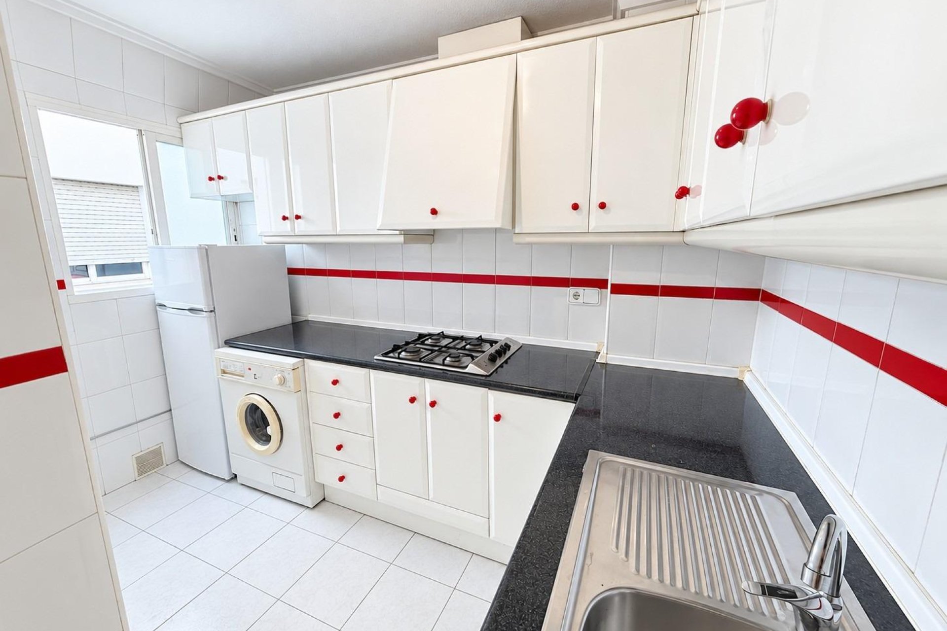 Resale - Apartament / Duplex - Torrevieja - Estacion de autobuses