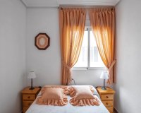 Resale - Apartament / Duplex - Torrevieja - Estacion de autobuses