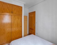 Resale - Apartament / Duplex - Torrevieja - Estacion de autobuses