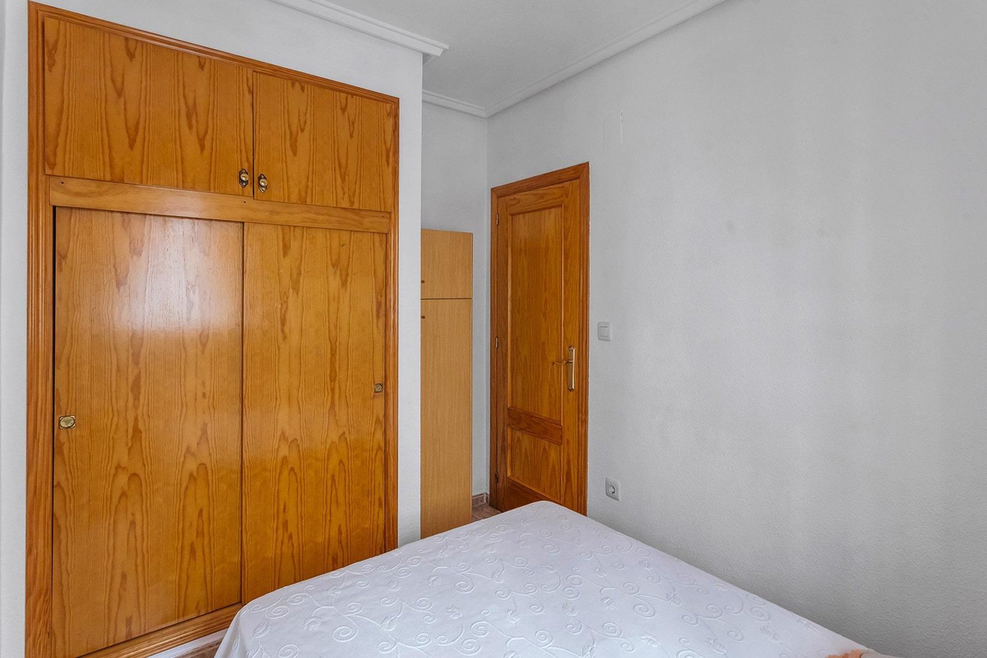 Resale - Apartament / Duplex - Torrevieja - Estacion de autobuses