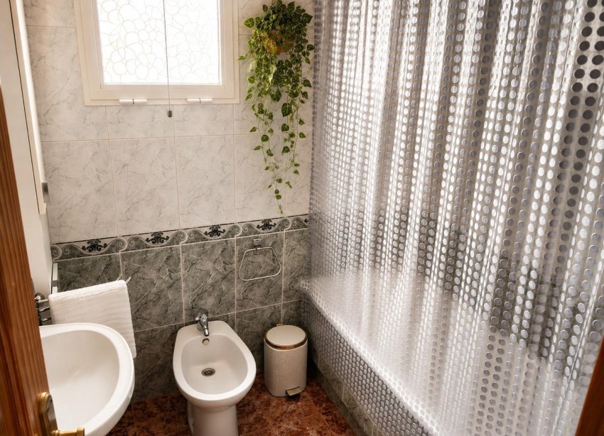 Resale - Apartament / Duplex - Torrevieja - Habaneras