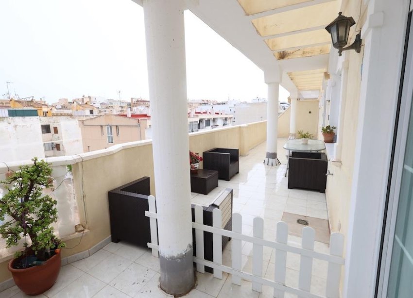 Resale - Apartament / Duplex - Torrevieja - Habaneras