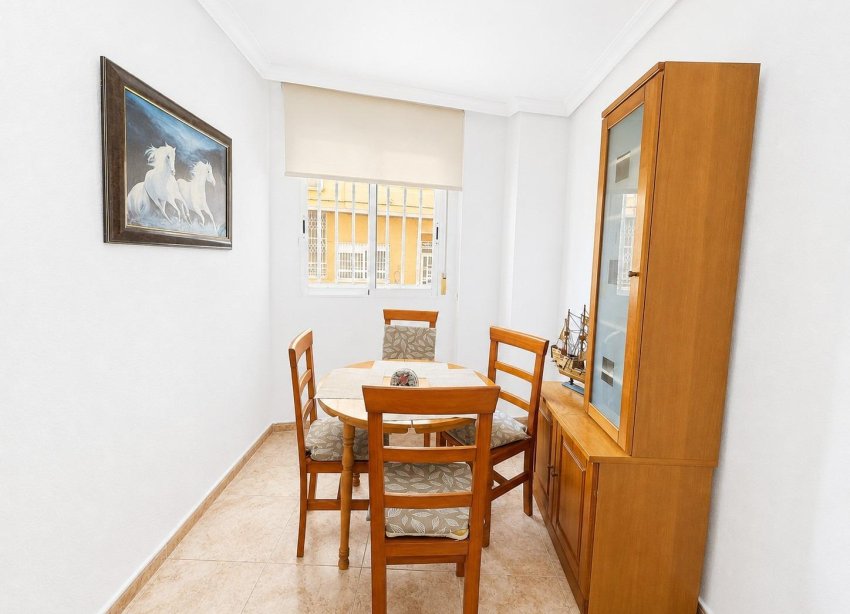 Resale - Apartament / Duplex - Torrevieja - Habaneras