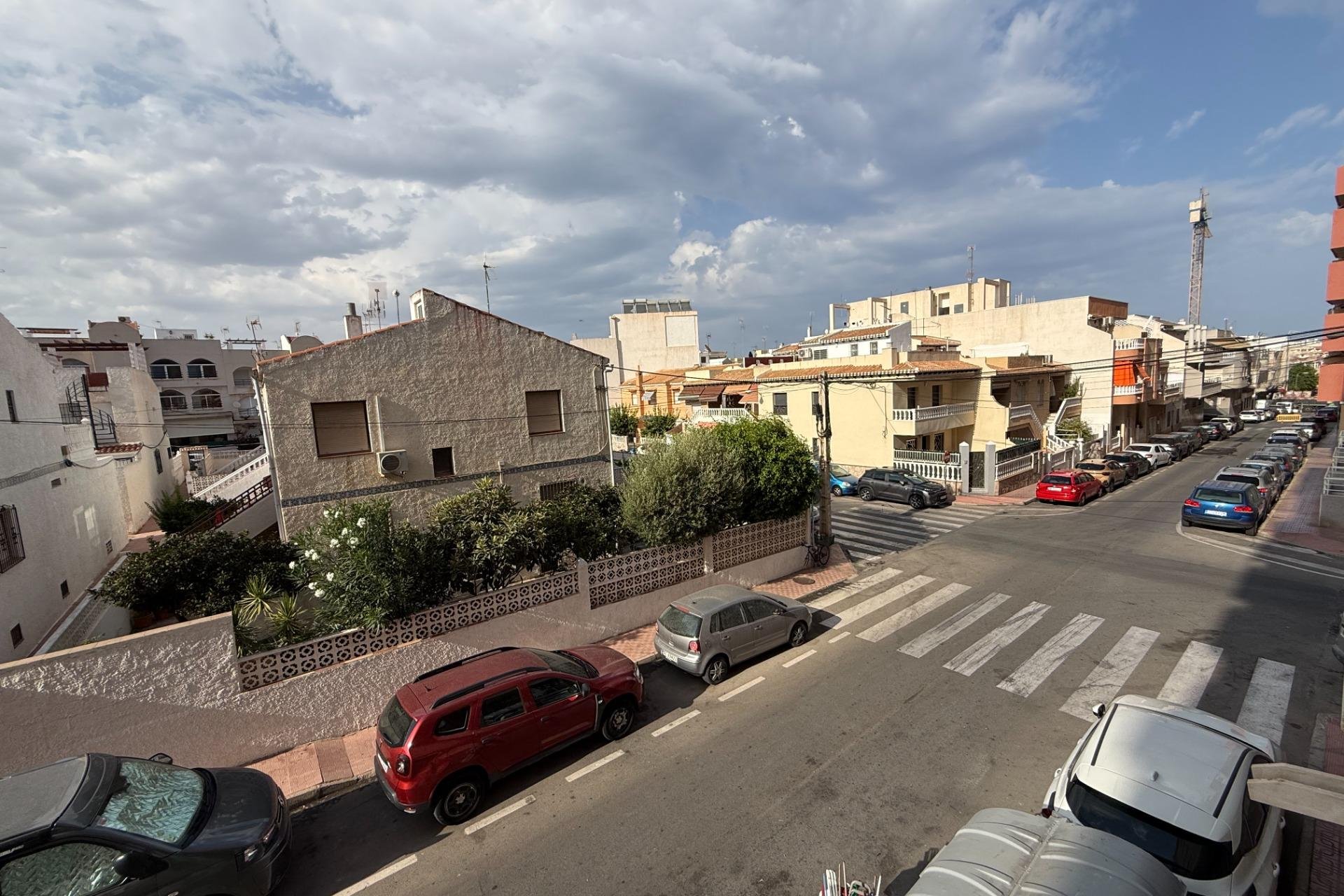 Resale - Apartament / Duplex - Torrevieja - Habaneras