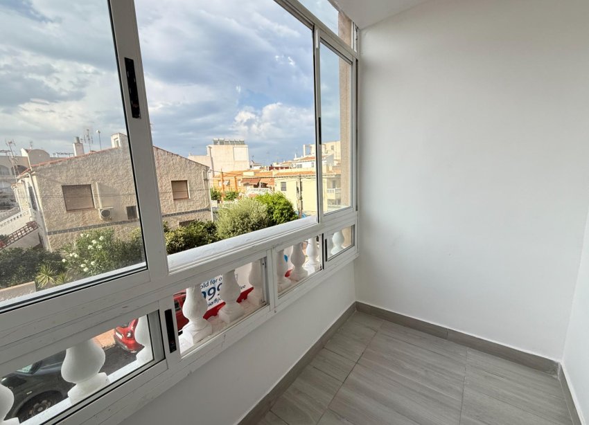 Resale - Apartament / Duplex - Torrevieja - Habaneras