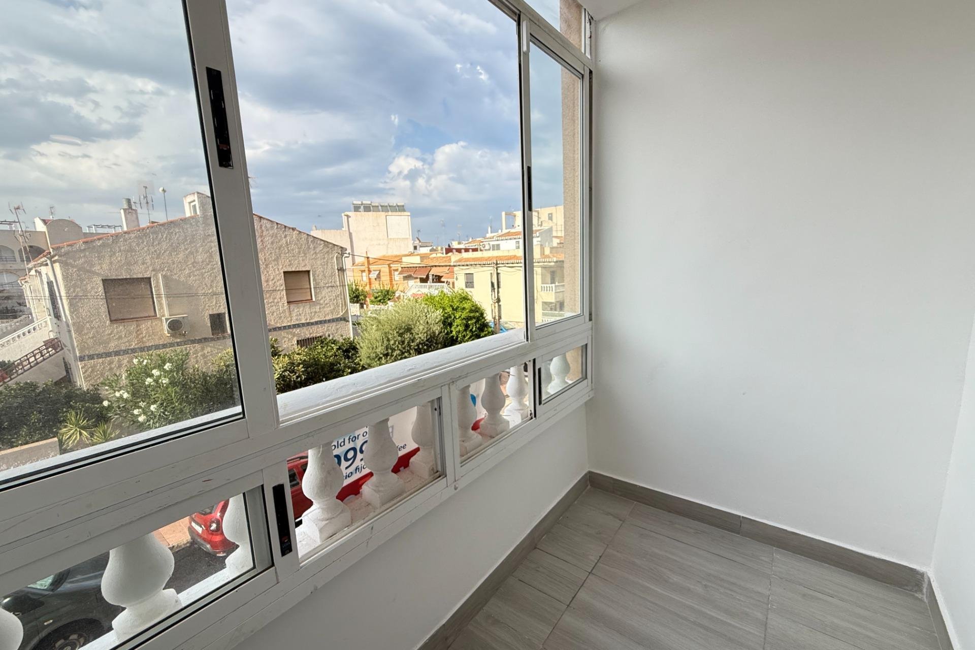 Resale - Apartament / Duplex - Torrevieja - Habaneras