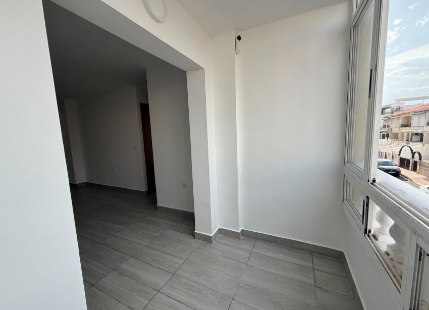 Resale - Apartament / Duplex - Torrevieja - Habaneras