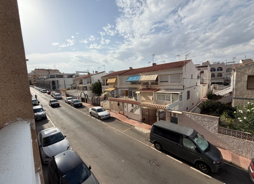 Resale - Apartament / Duplex - Torrevieja - Habaneras