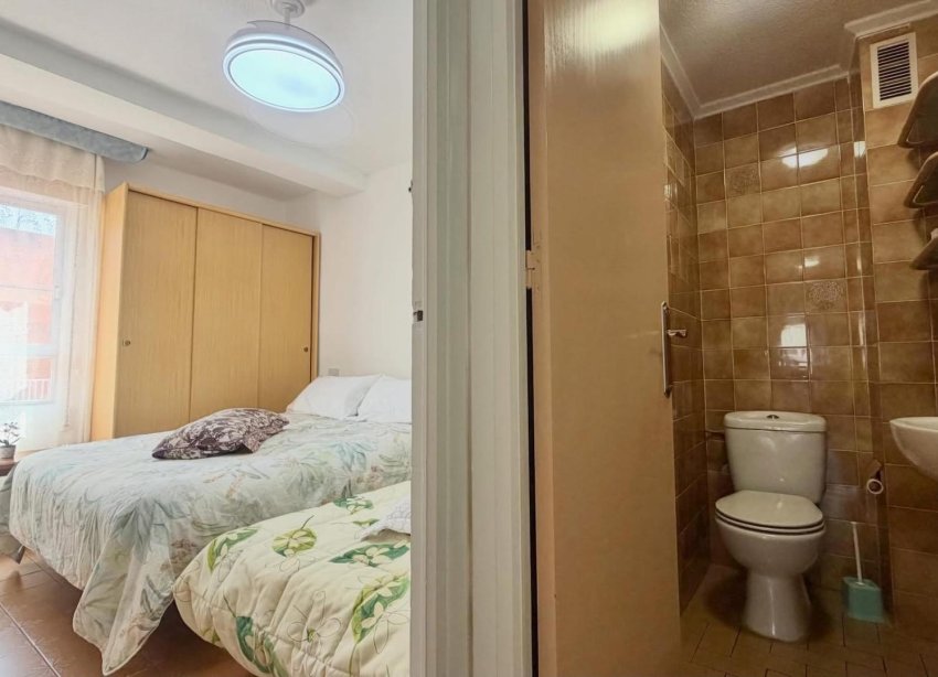 Resale - Apartament / Duplex - Torrevieja - Habaneras