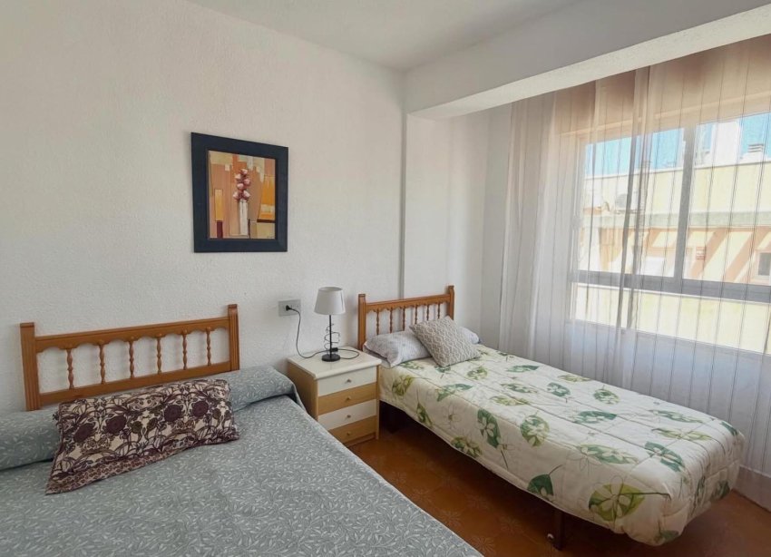 Resale - Apartament / Duplex - Torrevieja - Habaneras