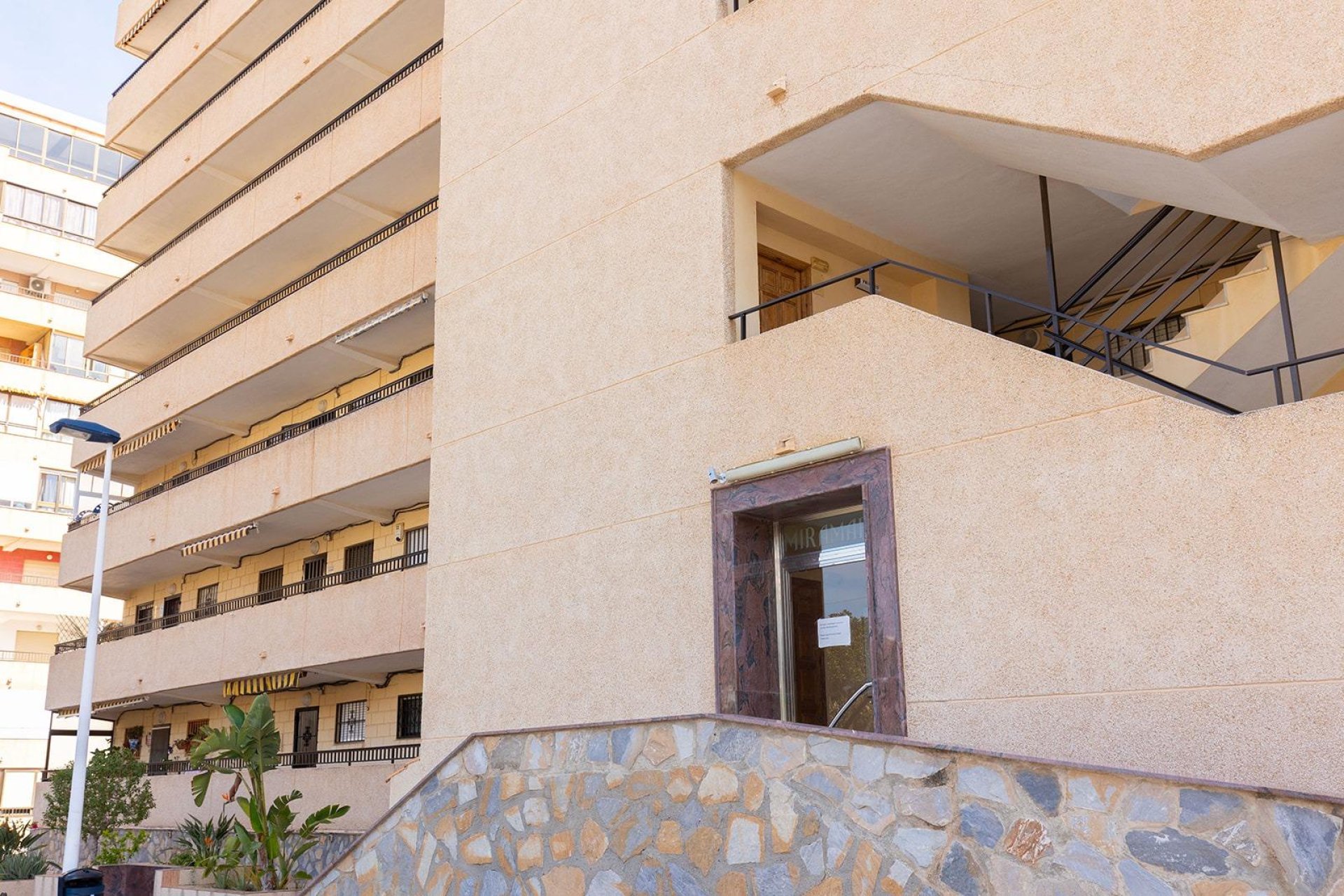 Resale - Apartament / Duplex - Torrevieja - La Mata
