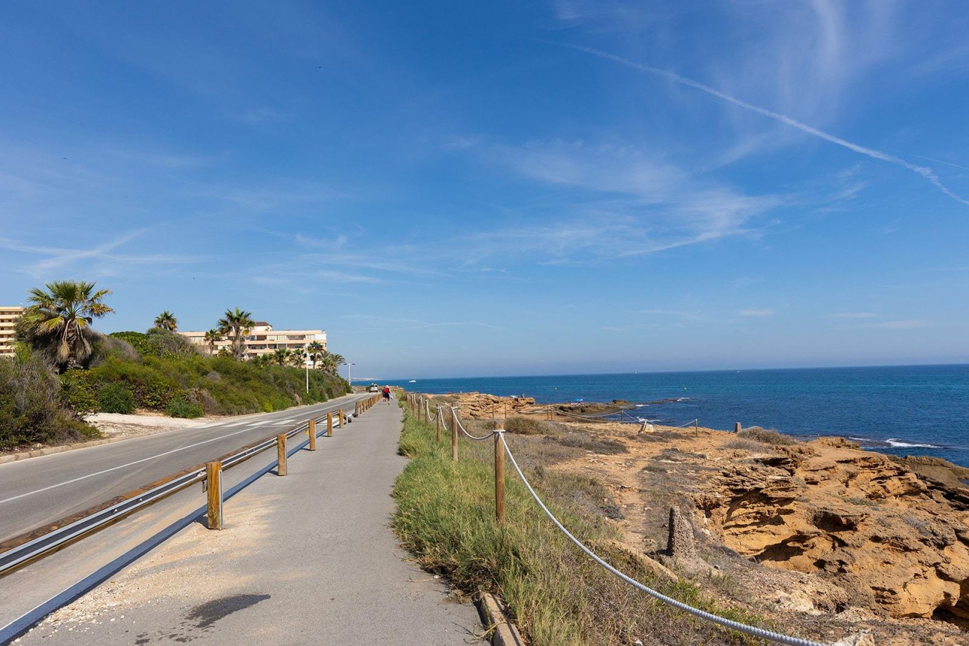 Resale - Apartament / Duplex - Torrevieja - La Mata