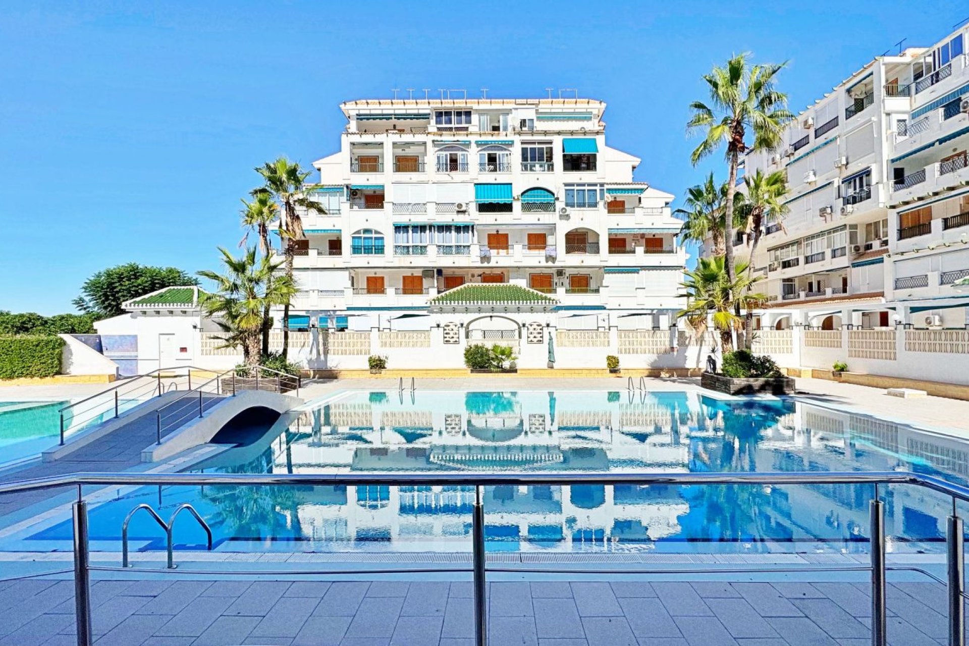 Resale - Apartament / Duplex - Torrevieja - La Mata
