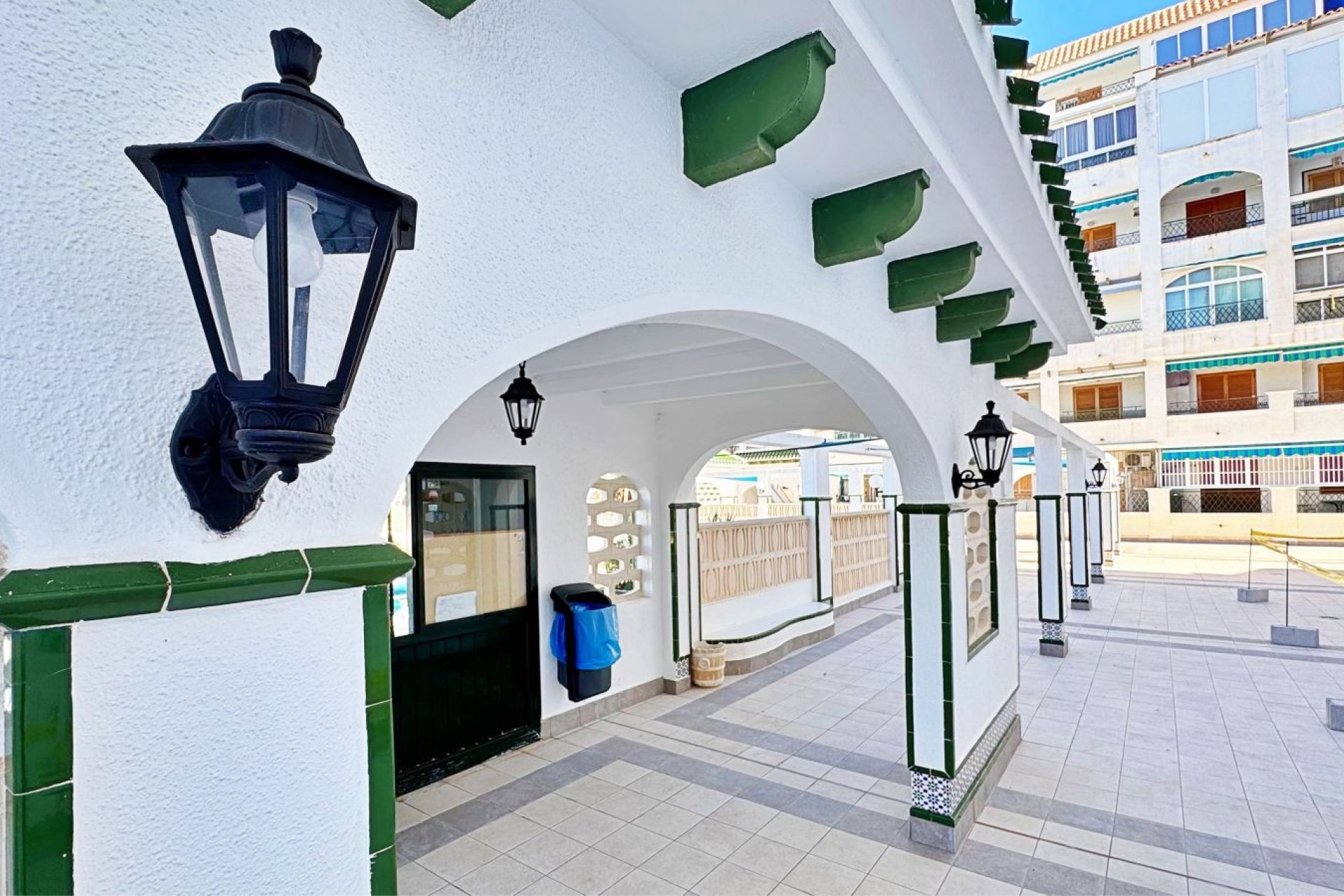 Resale - Apartament / Duplex - Torrevieja - La Mata
