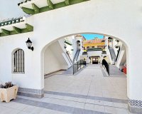 Resale - Apartament / Duplex - Torrevieja - La Mata