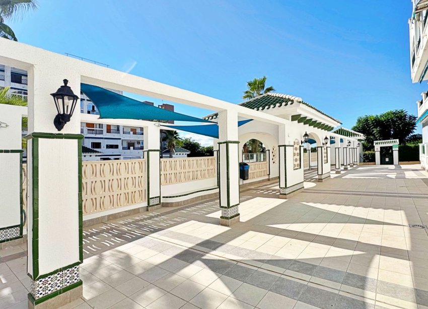 Resale - Apartament / Duplex - Torrevieja - La Mata
