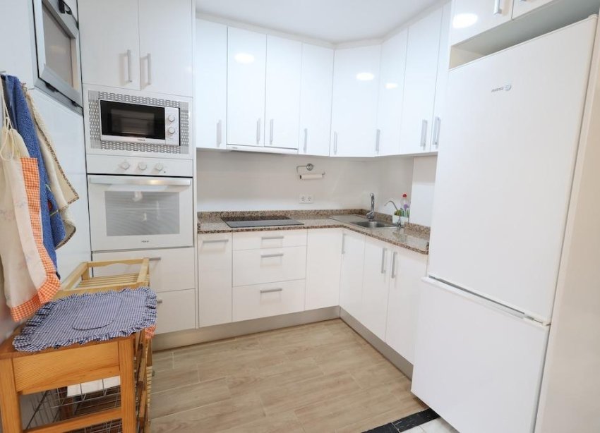 Resale - Apartament / Duplex - Torrevieja - La Mata