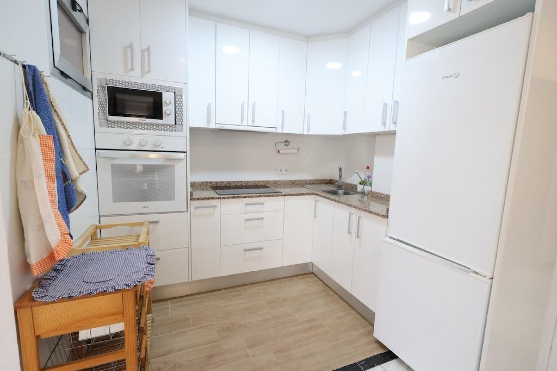 Resale - Apartament / Duplex - Torrevieja - La Mata