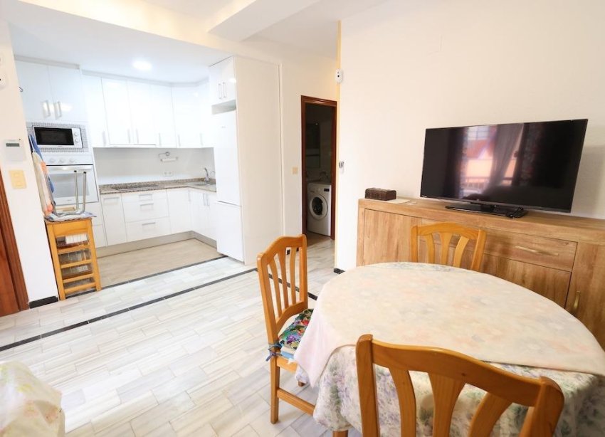 Resale - Apartament / Duplex - Torrevieja - La Mata