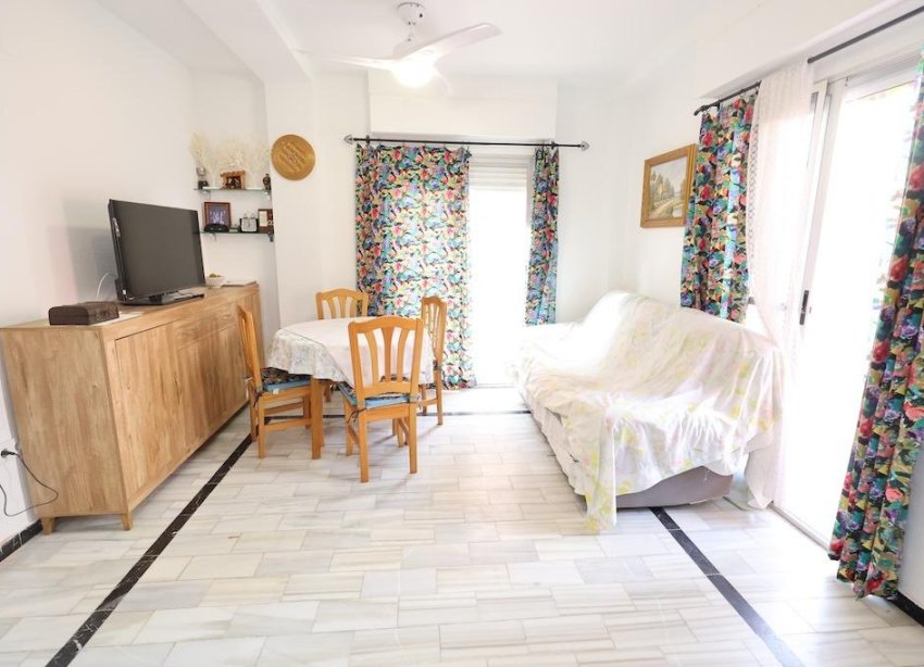 Resale - Apartament / Duplex - Torrevieja - La Mata