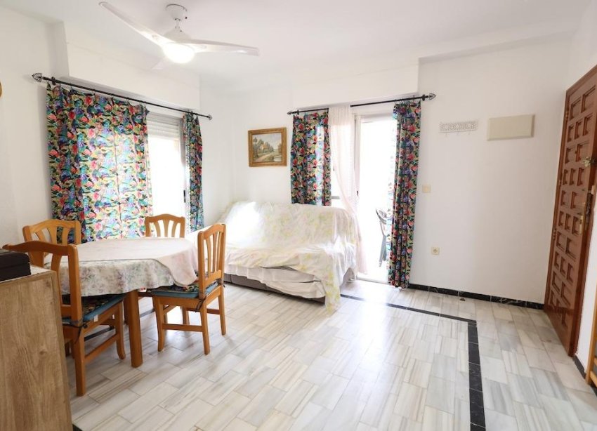 Resale - Apartament / Duplex - Torrevieja - La Mata