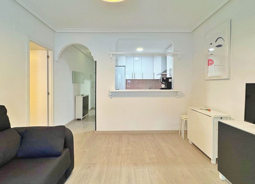Resale - Apartament / Duplex - Torrevieja - La Mata