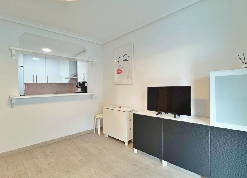 Resale - Apartament / Duplex - Torrevieja - La Mata