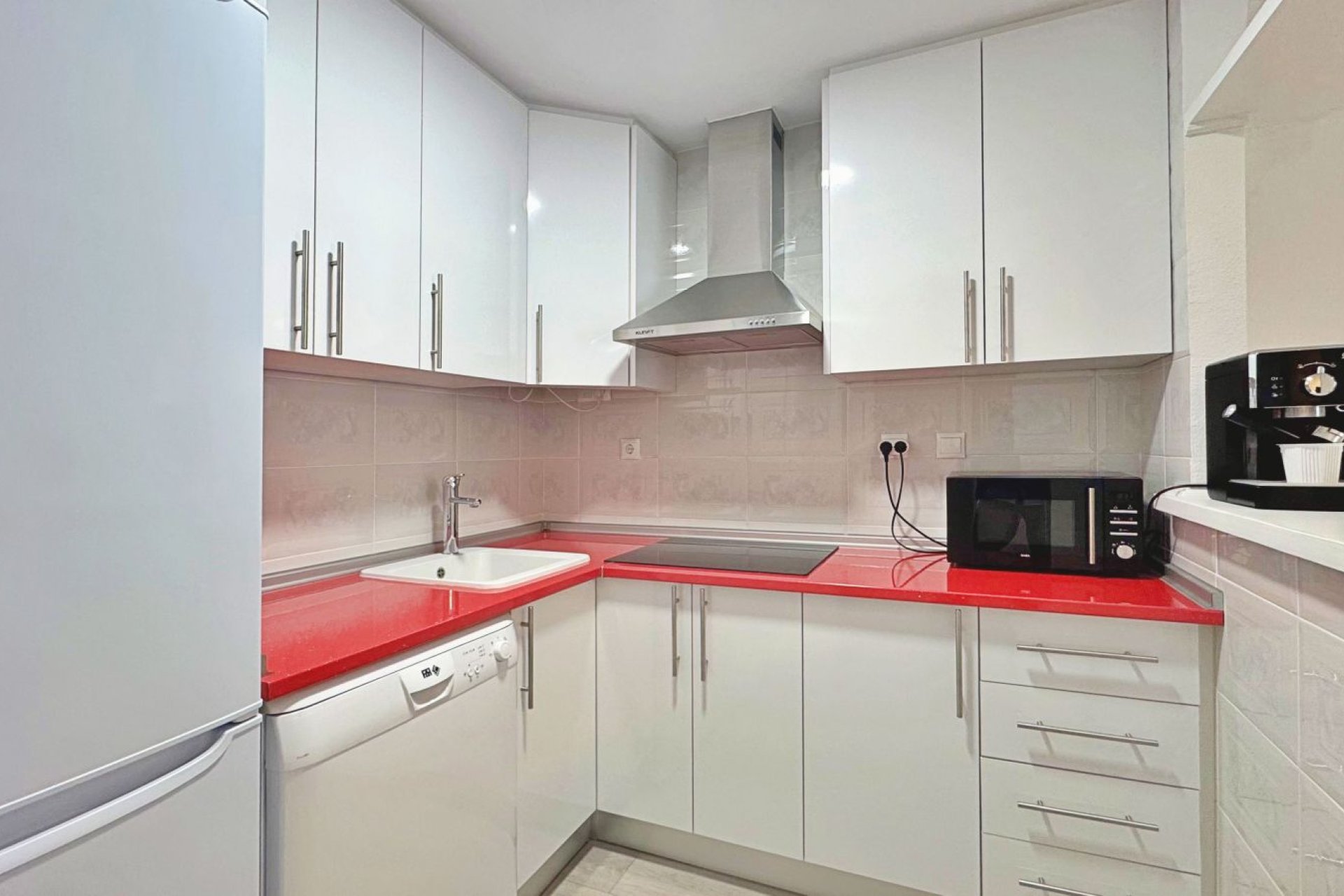 Resale - Apartament / Duplex - Torrevieja - La Mata