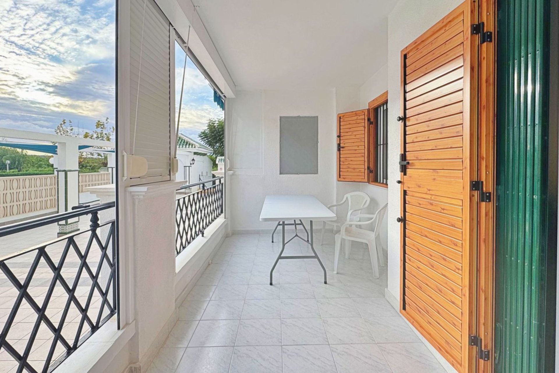 Resale - Apartament / Duplex - Torrevieja - La Mata