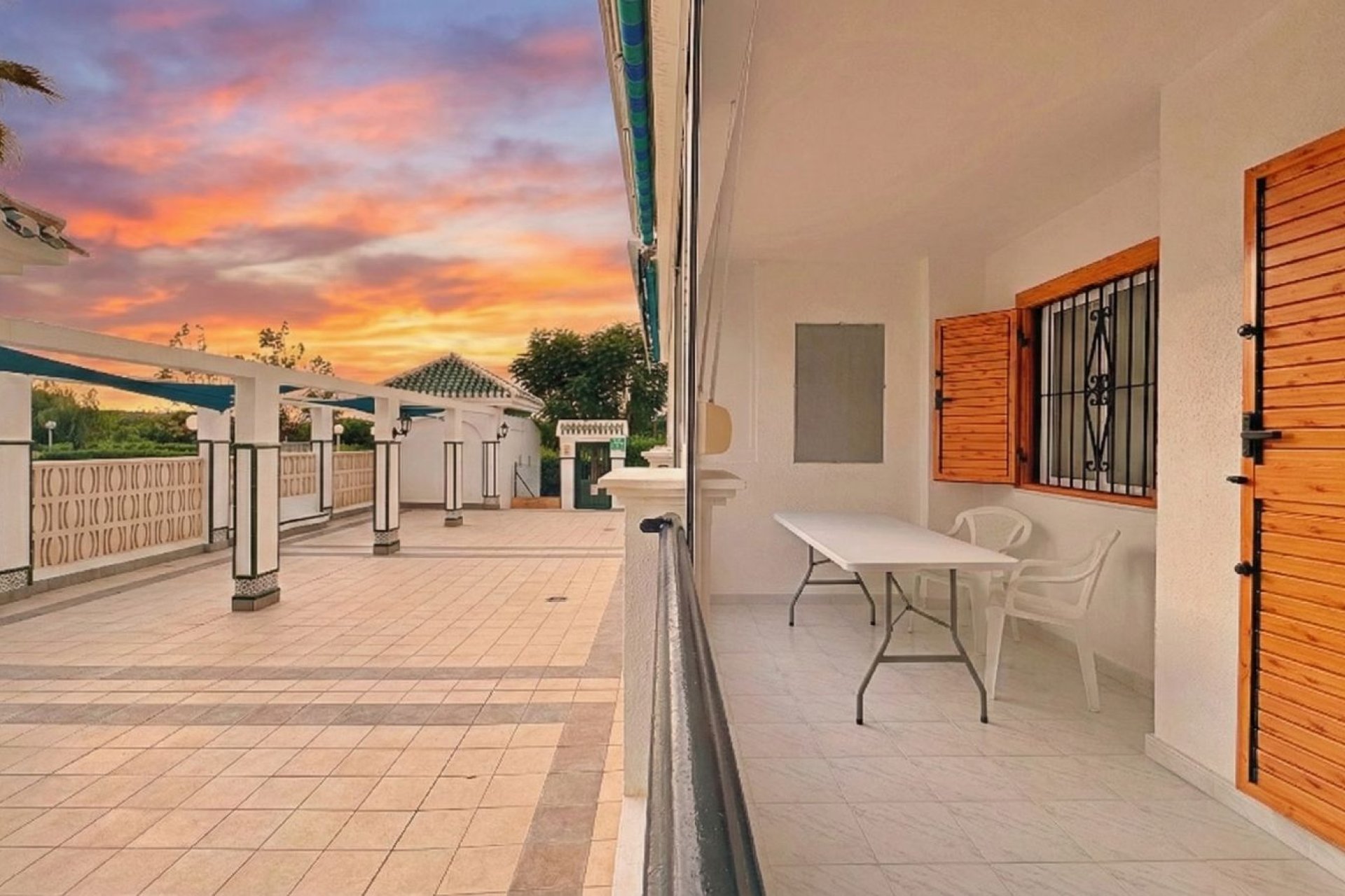 Resale - Apartament / Duplex - Torrevieja - La Mata