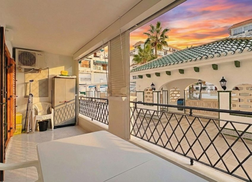 Resale - Apartament / Duplex - Torrevieja - La Mata