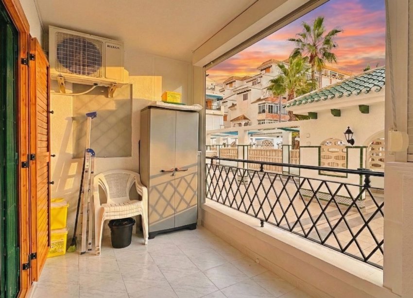 Resale - Apartament / Duplex - Torrevieja - La Mata