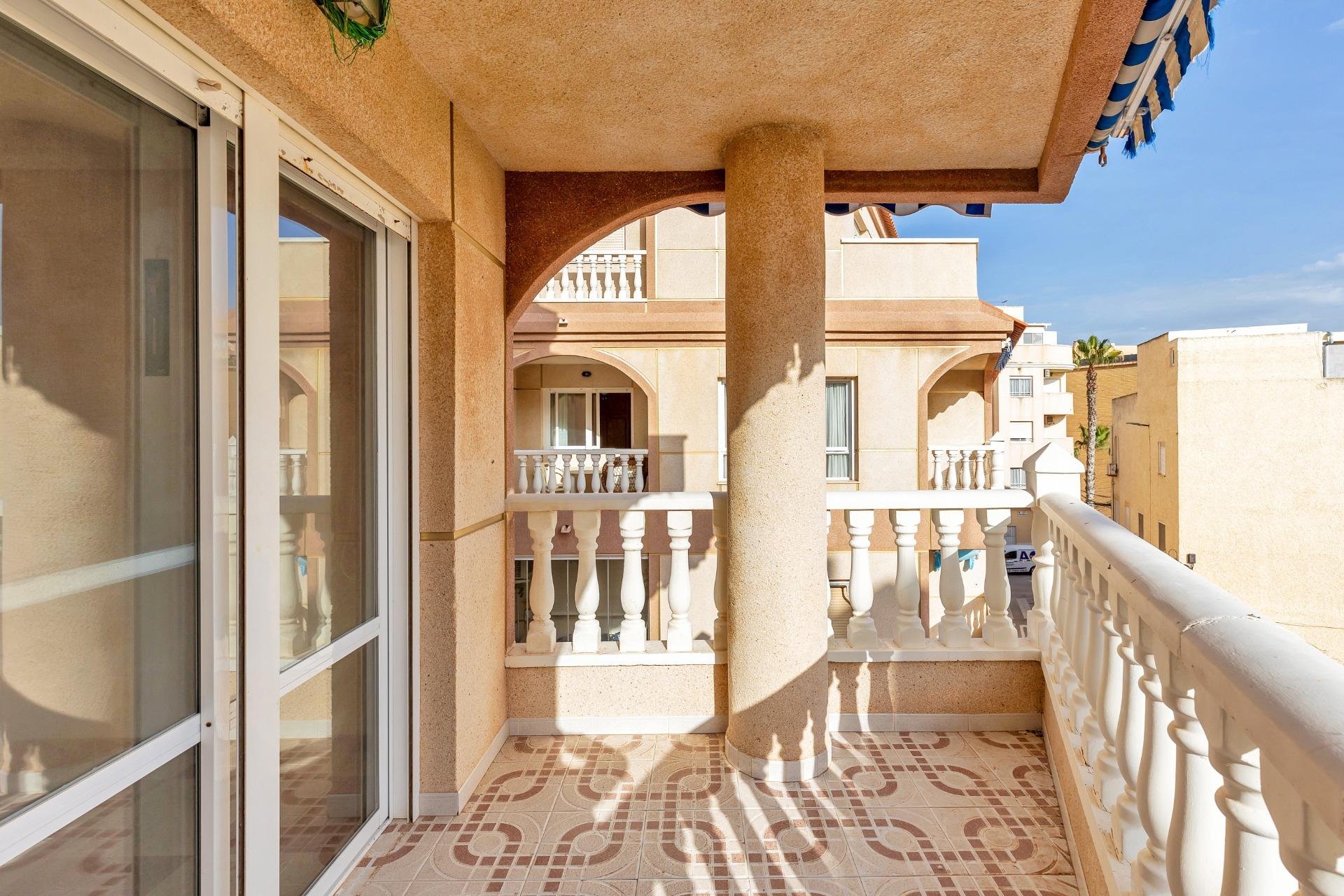 Resale - Apartament / Duplex - Torrevieja - La Mata