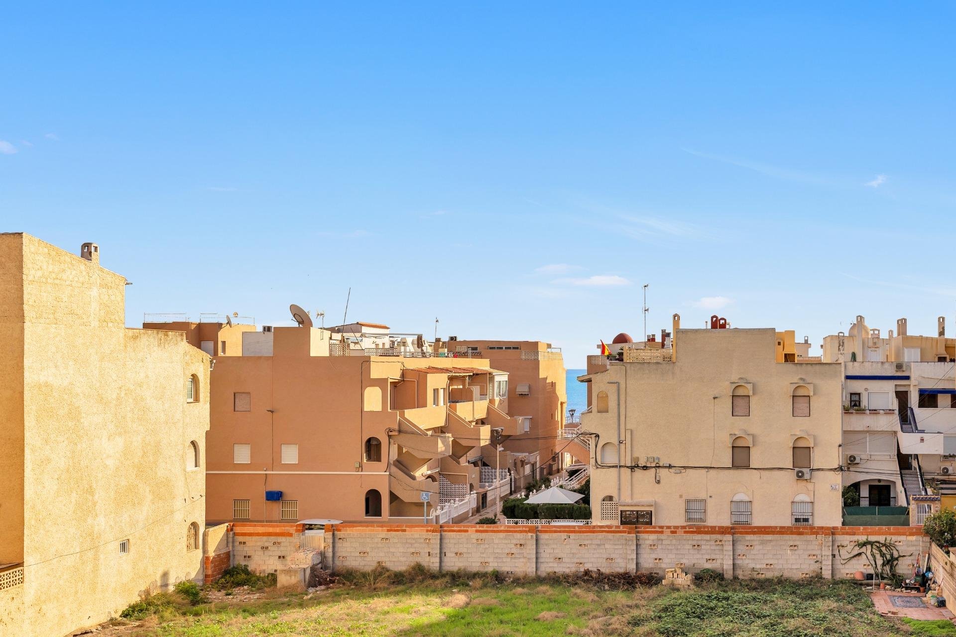 Resale - Apartament / Duplex - Torrevieja - La Mata