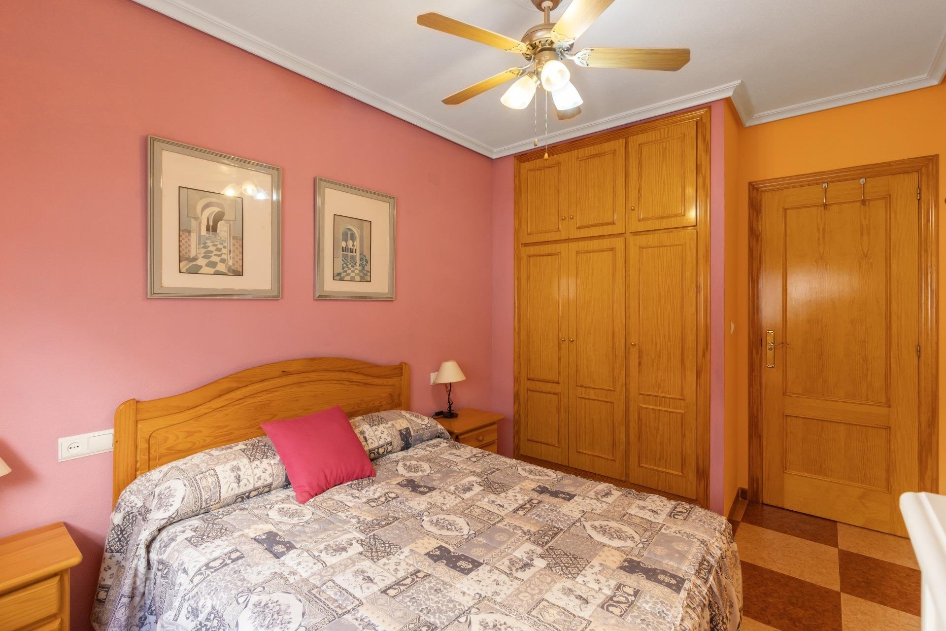 Resale - Apartament / Duplex - Torrevieja - La Mata