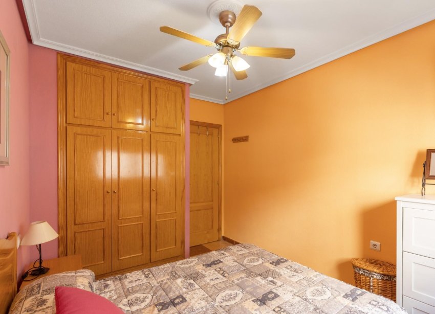 Resale - Apartament / Duplex - Torrevieja - La Mata