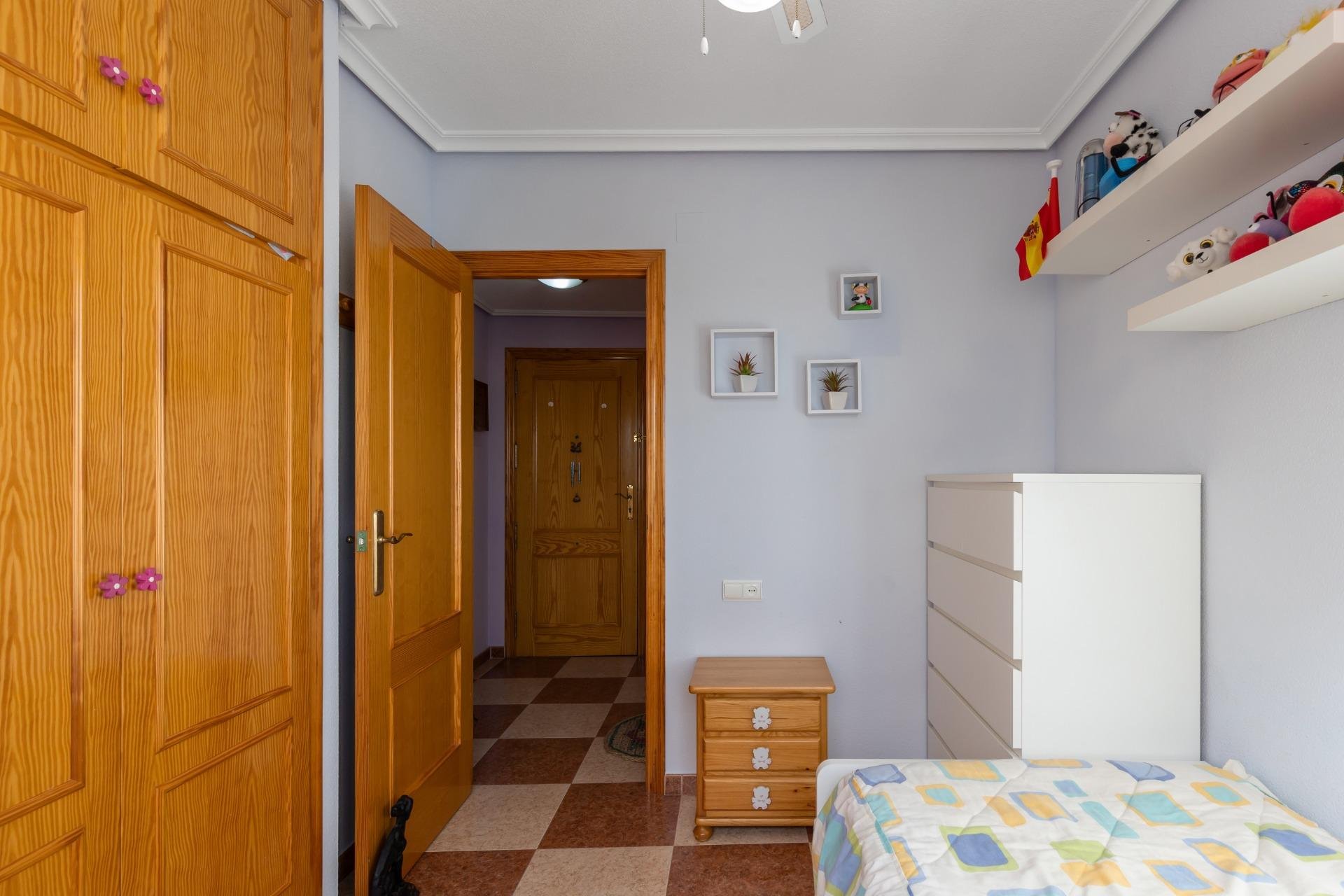 Resale - Apartament / Duplex - Torrevieja - La Mata