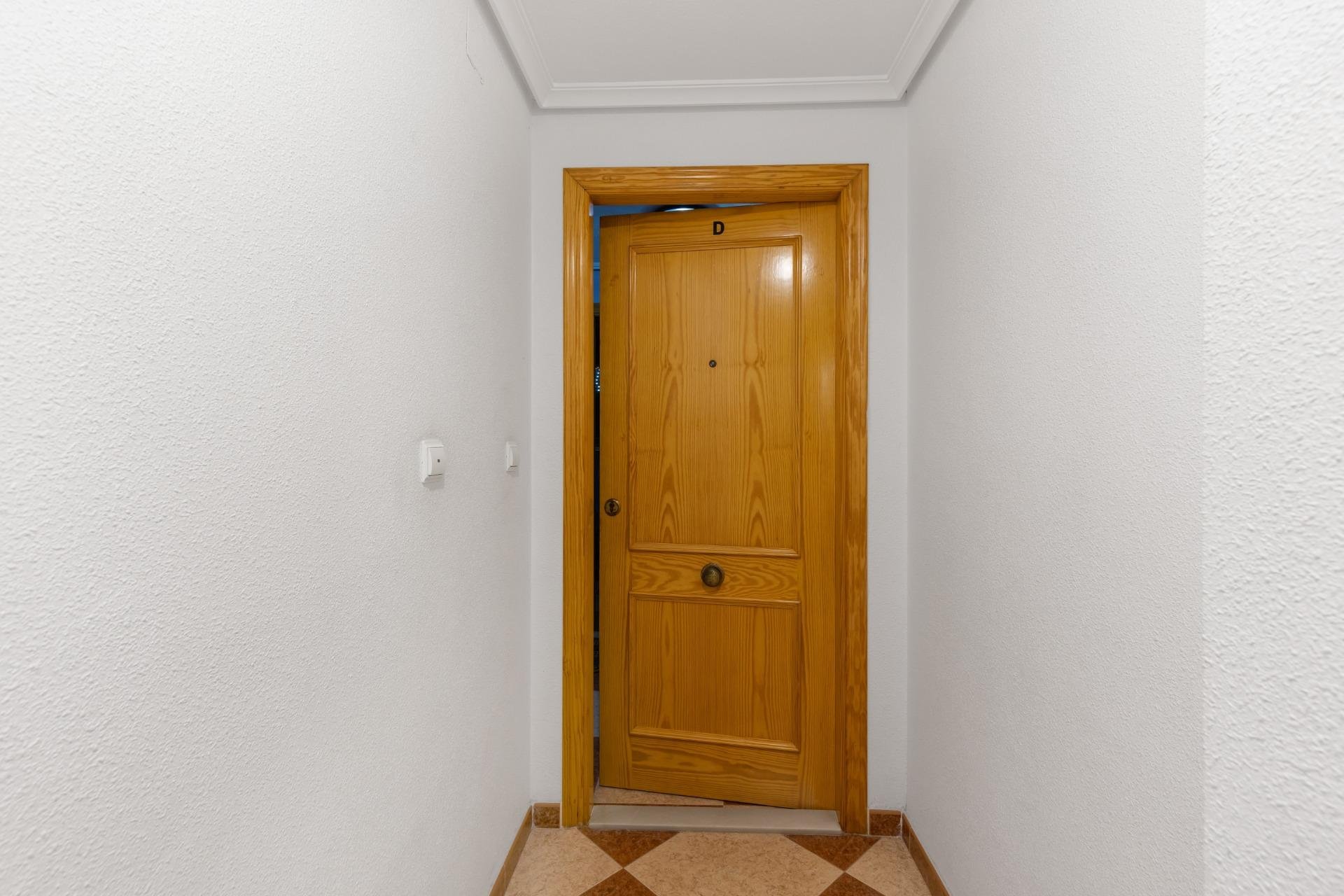 Resale - Apartament / Duplex - Torrevieja - La Mata
