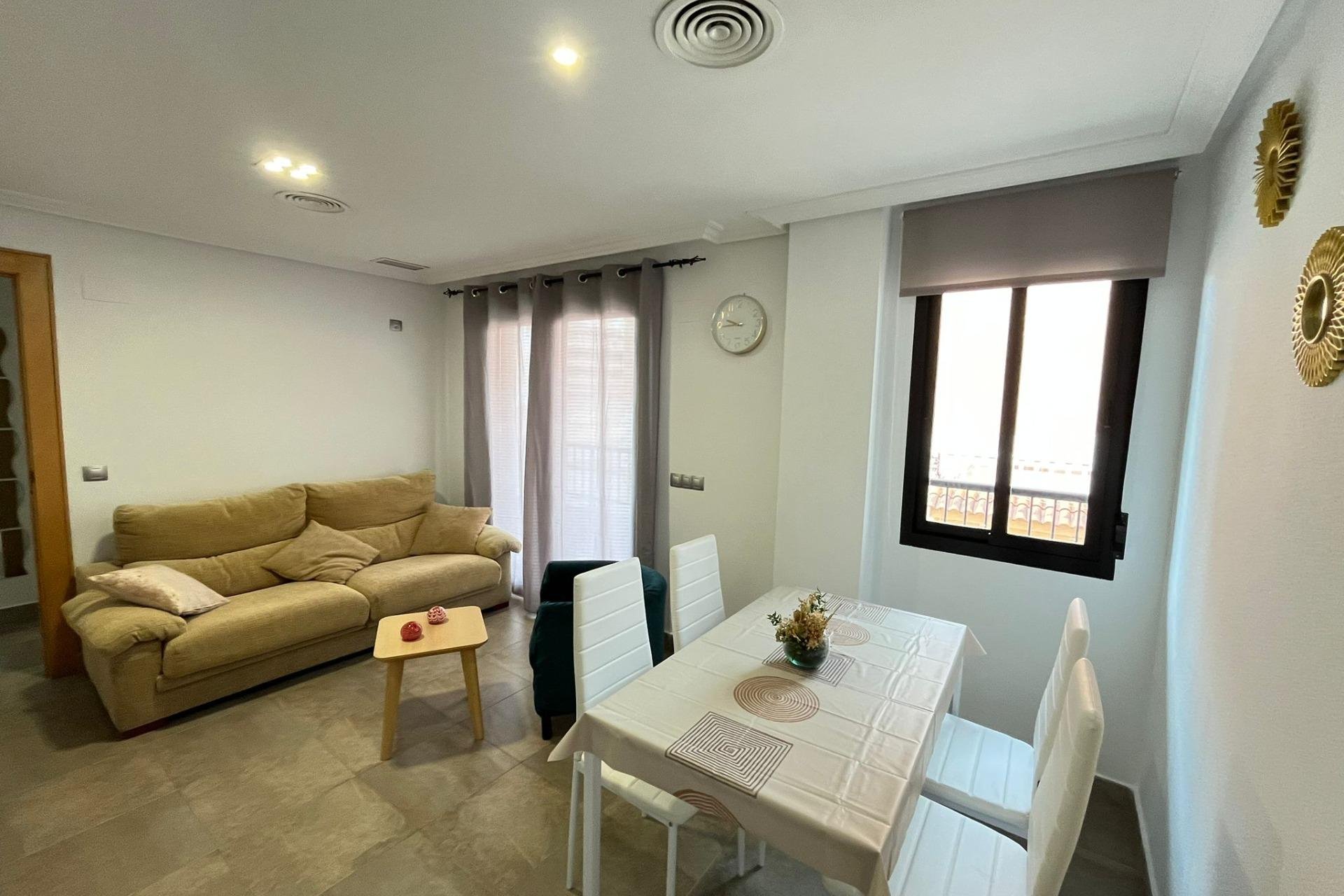 Resale - Apartament / Duplex - Torrevieja - La Mata