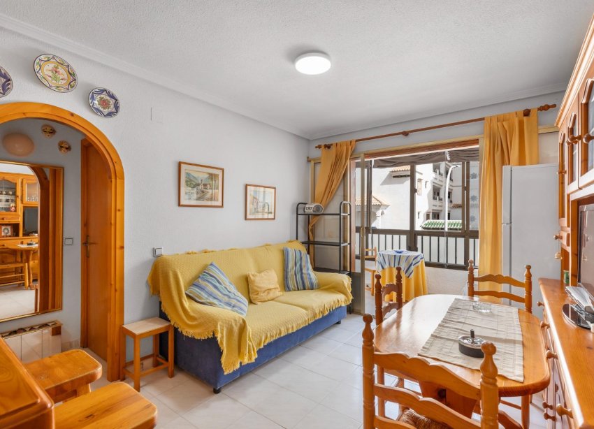 Resale - Apartament / Duplex - Torrevieja - La Mata